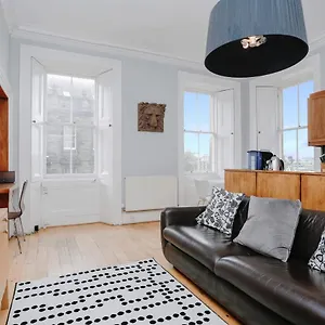 Joivy Lovely Flat In The Heart Of Edinburgh
