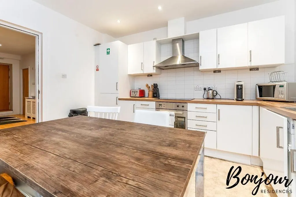 Spacious 2Br-1Ba - Grassmarket - Free Parking By Bonjour Residences Edinburgh Apartment