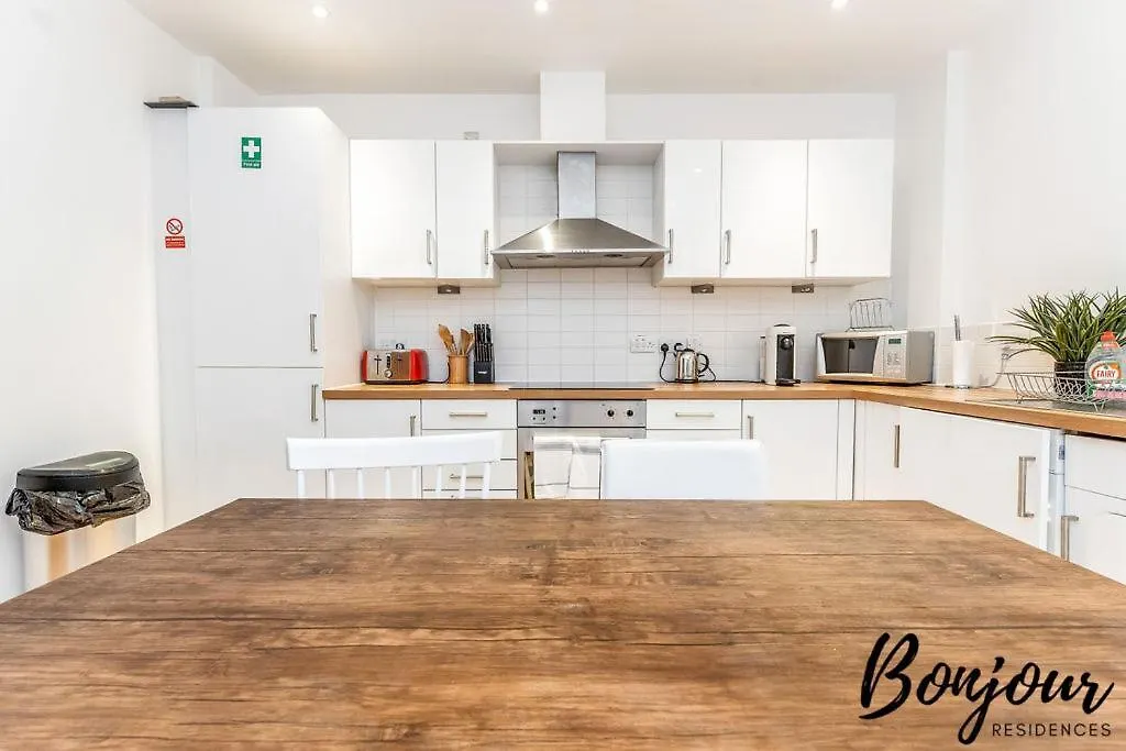 Spacious 2Br-1Ba - Grassmarket - Free Parking By Bonjour Residences Edinburgh